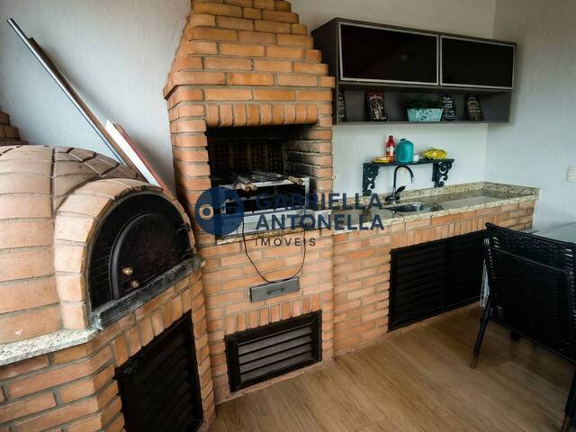 Área de Churrasqueira